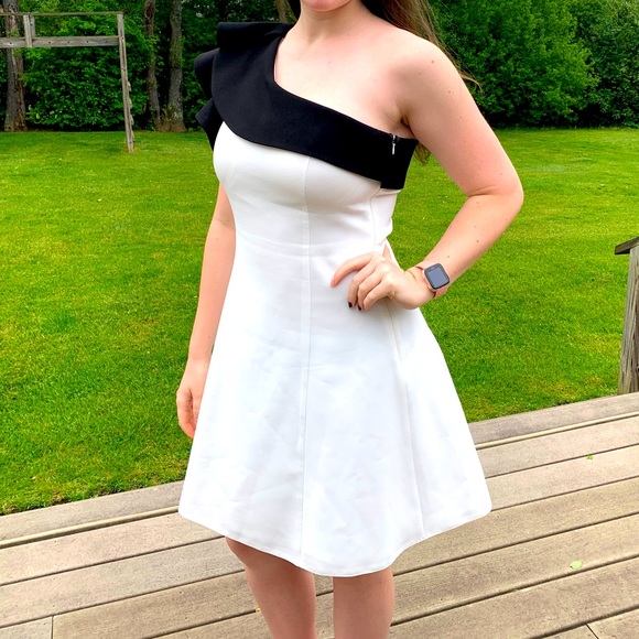 Forever Unique Mono One Shoulder Mini Dress - ASOS - Picture 2 of 2